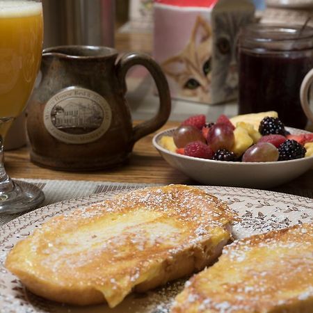 Munro House Bed And Breakfast Jonesville Екстериор снимка