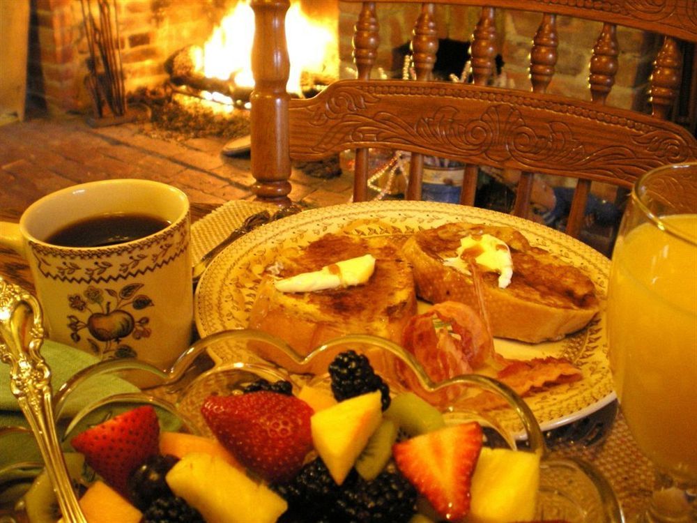 Munro House Bed And Breakfast Jonesville Екстериор снимка